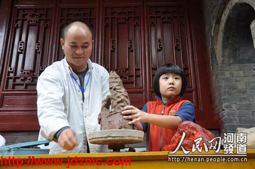 �׽��й������ʣ�����Ļ����ֹ����մ��������ݿ���