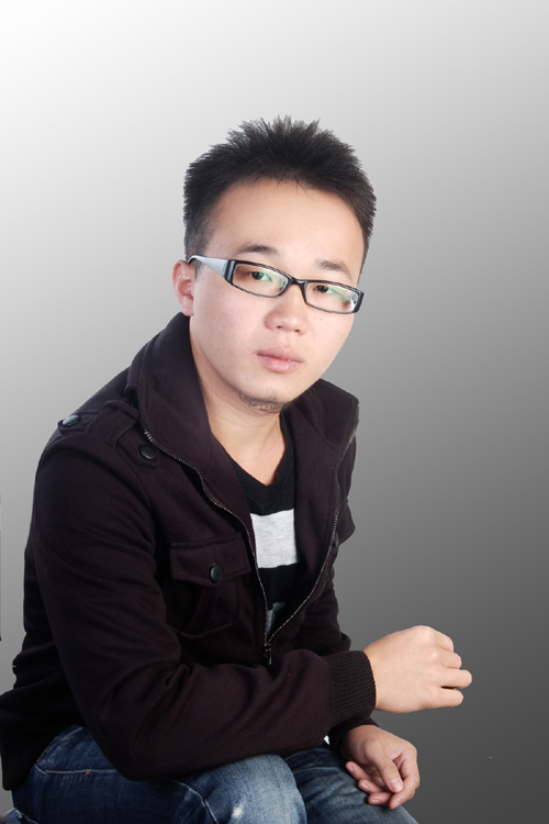 张克松：行走在艺术梦想征程上的锐利新秀