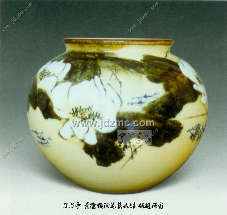 综合装饰在陶瓷绘画中的创新运用