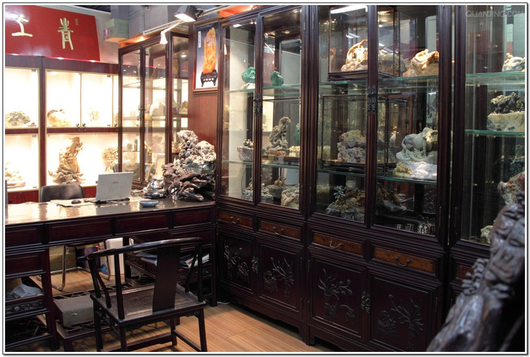 2011年03月05日 - . - .