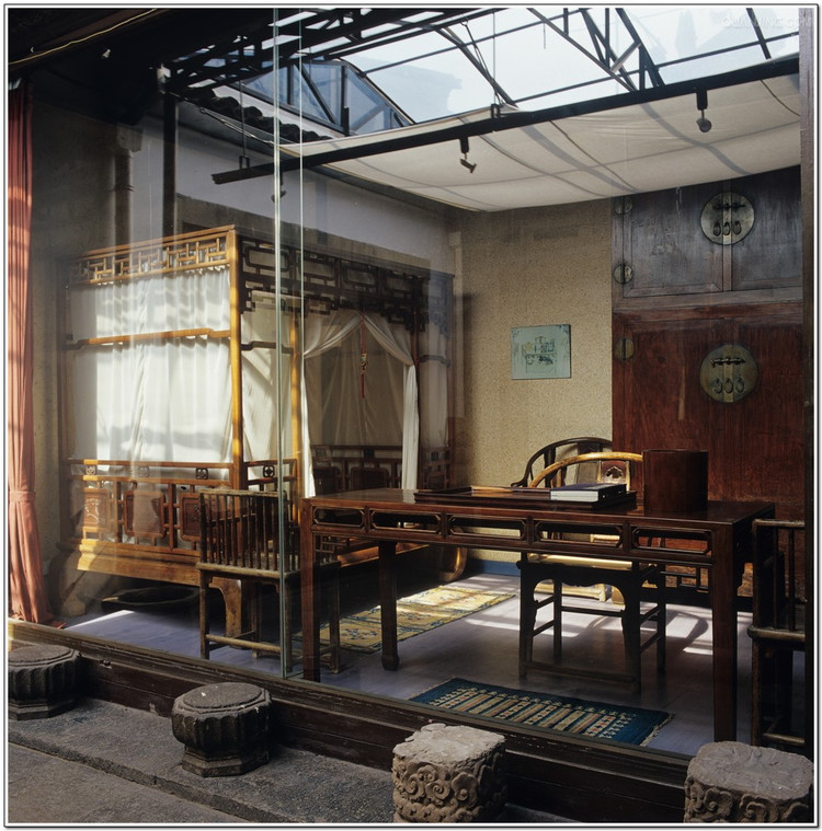 2011年03月05日 - . - .