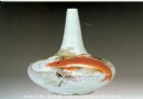 景德镇丰城籍艺术家-釉上彩《鲤鱼》瓶 作者：黄海云