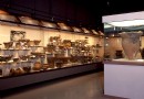 杨洁篪在巴林博物馆盛赞景瓷珍品并参观瓷器文化展