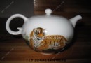 刘圣佳的釉上彩茶具“虎”