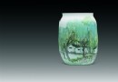 赖德全 珍珠彩“乡村叠翠”瓶RMB 120,000-160,000