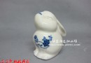 兔年生肖雕塑瓷青花装饰“花儿”