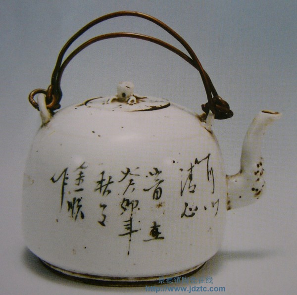 余一顺《观春图》浅降彩提梁壶