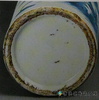 清·青花山水纹笔筒