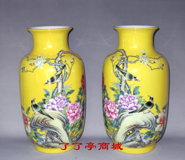 《富贵白头》娇黄底粉彩·徐国明(高级工艺美术师)