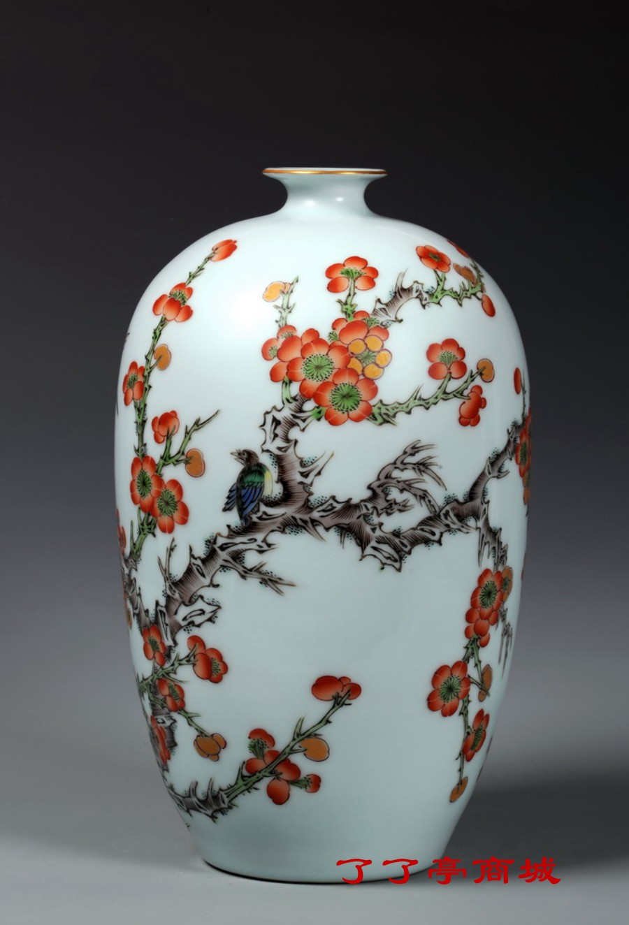 《俏梅争春》古彩．兰国华(中国陶瓷艺术大师.省级非物质文化遗产古彩传人