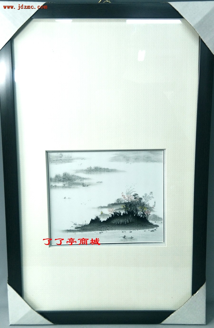《故乡小景.1》亚光瓷板，汪则东（高级工艺美术师，陶瓷内画家.）
