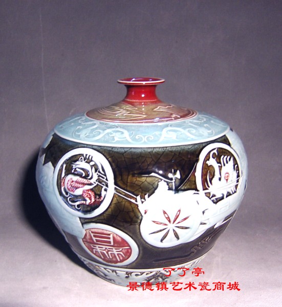 “上下五千年”·高温色釉浅浮雕装饰·程应彪（陶瓷艺术高级工艺技师）