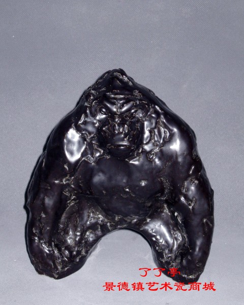 《小猴王》半原作.雕塑·周国桢（陶瓷美术教授、国家级大师评委）