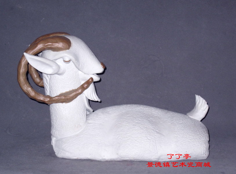 《小羚羊》原作.雕塑·周国桢（陶瓷美术教授、国家级大师评委）