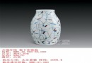 白明 点线环绕 釉下彩瓷瓶 拍卖成交价格：RMB:47,040