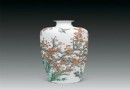 蓝国华 喜上眉梢 古彩瓷瓶 2007 成交价：RMB:145,600